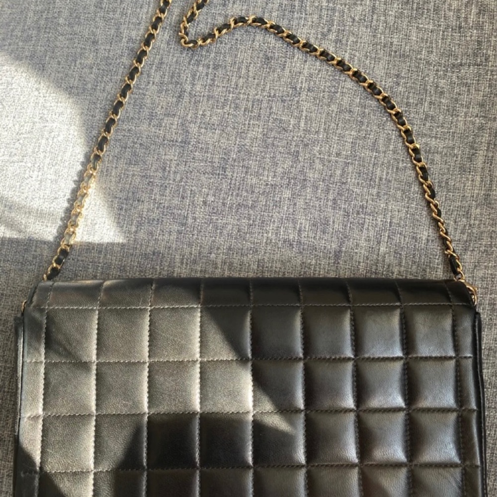 Chanel lambskin chocolate bar vintage bag east - Picture 2 of 14